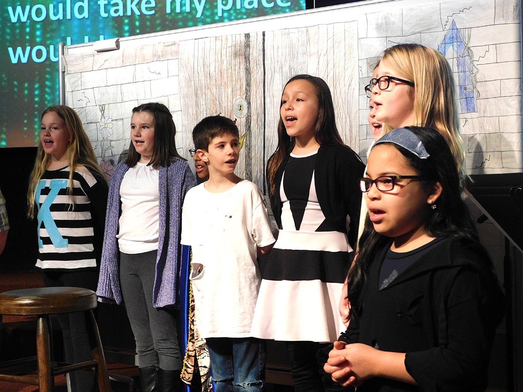 4th Grade Chapel