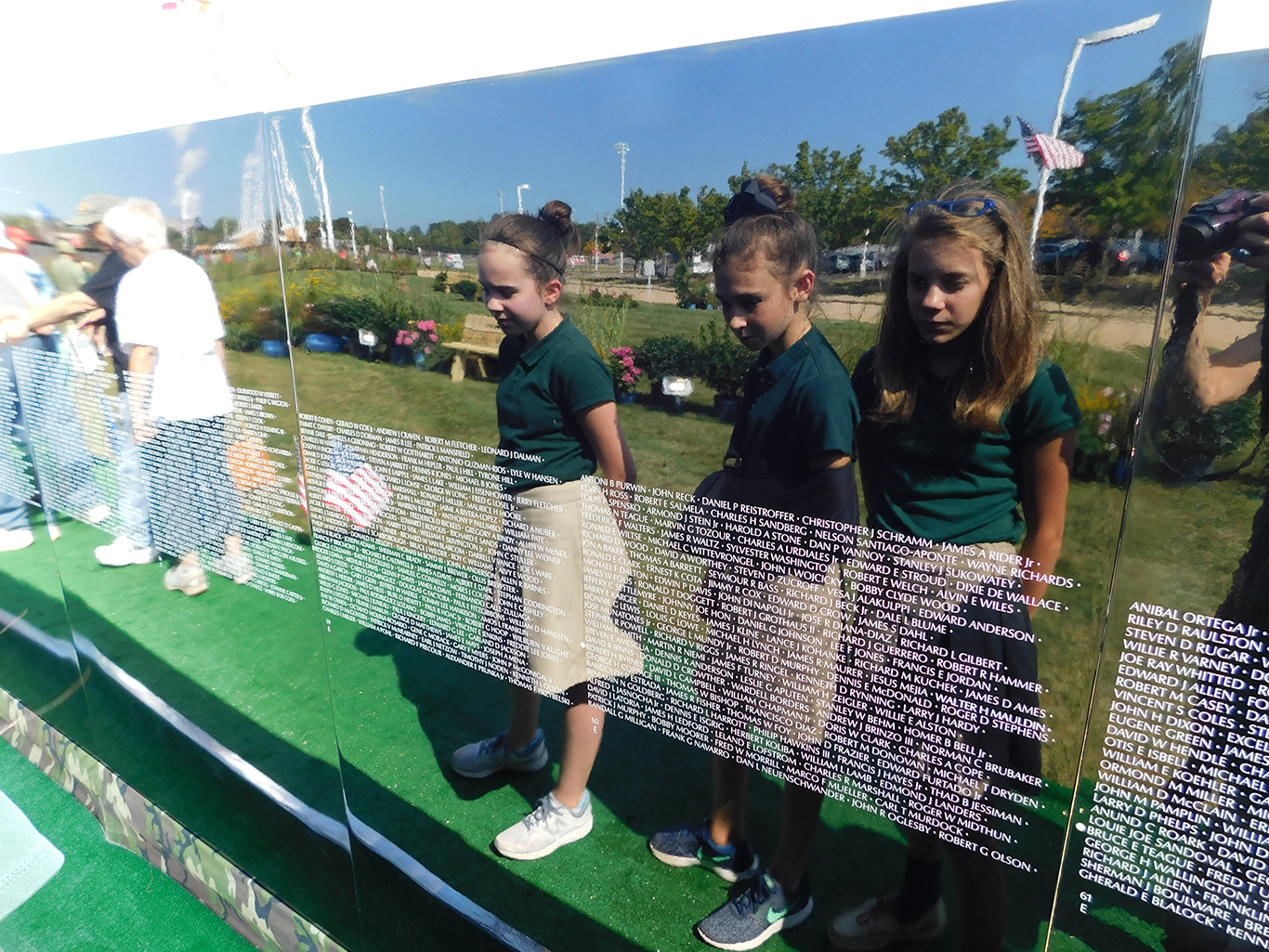 6th Graders at the Traveling War Memorial