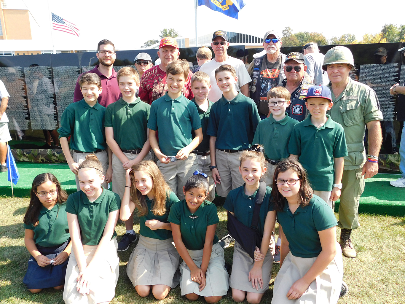6th Graders at the Traveling War Memorial