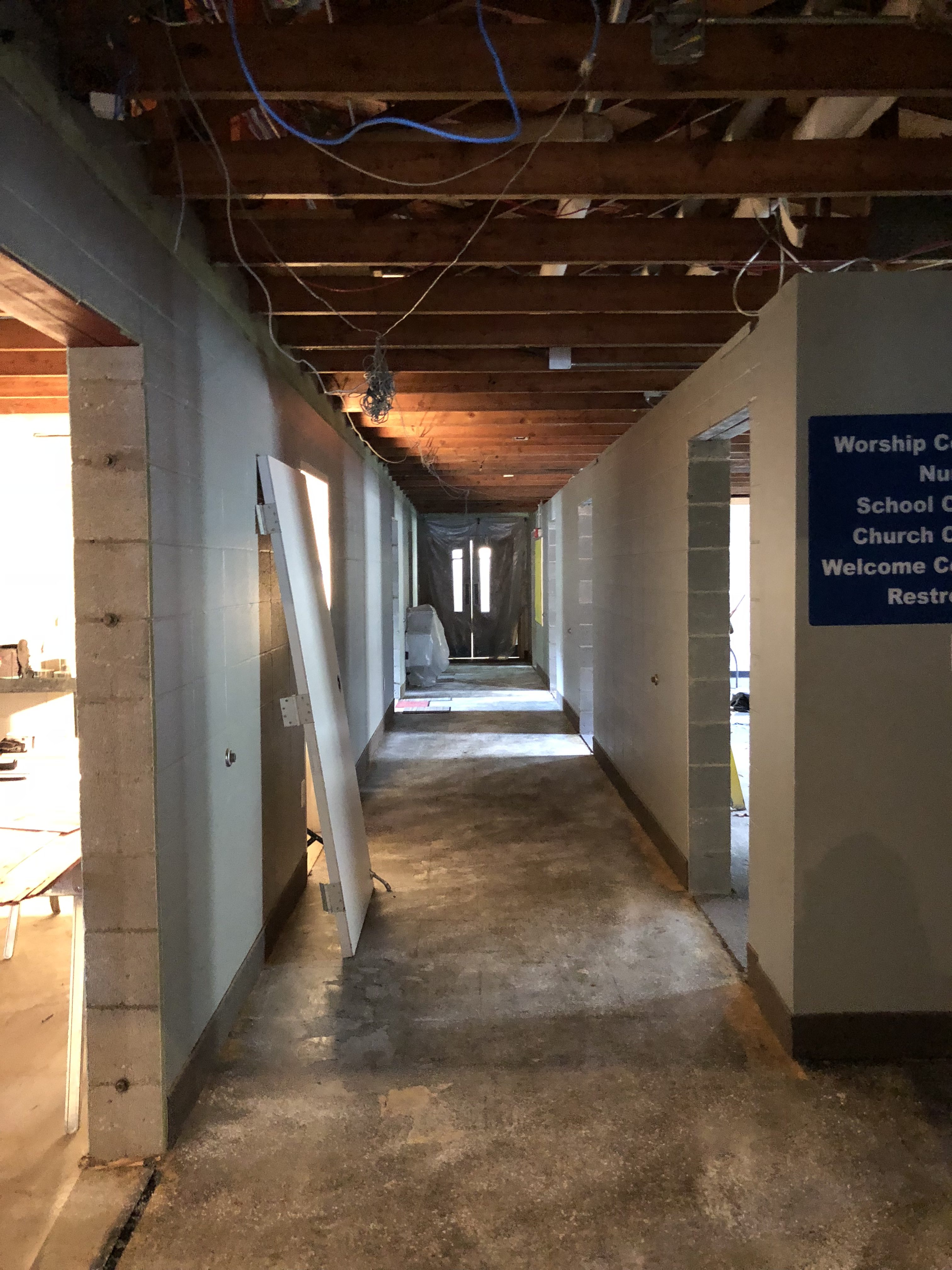 US Hallway